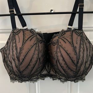- 💗Victoria’s Secret Dream Angels Demi - Bra Size 36DD💗